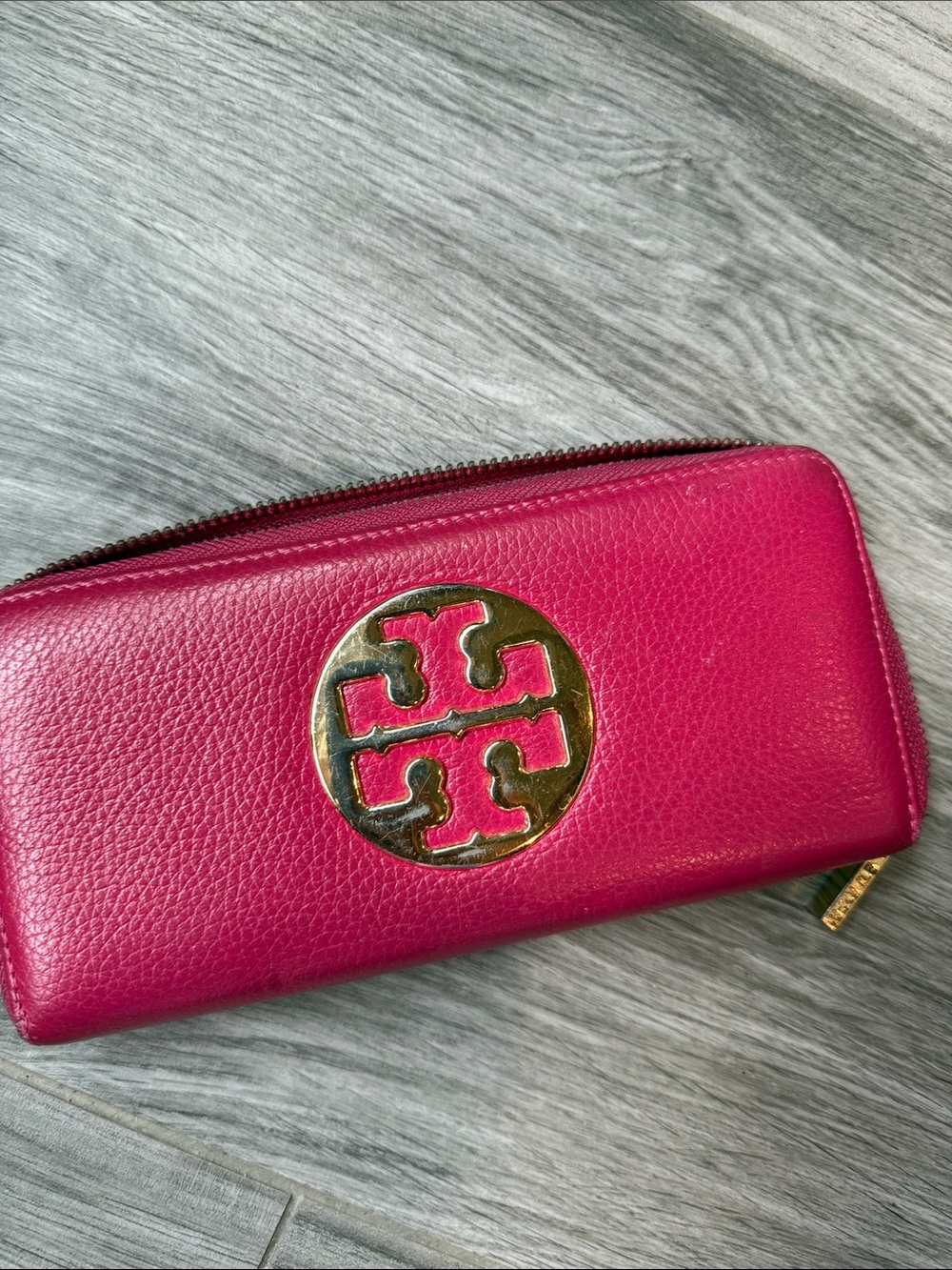 Tory Burch Fuchsia Leather Zip Wallet with Gold Logo